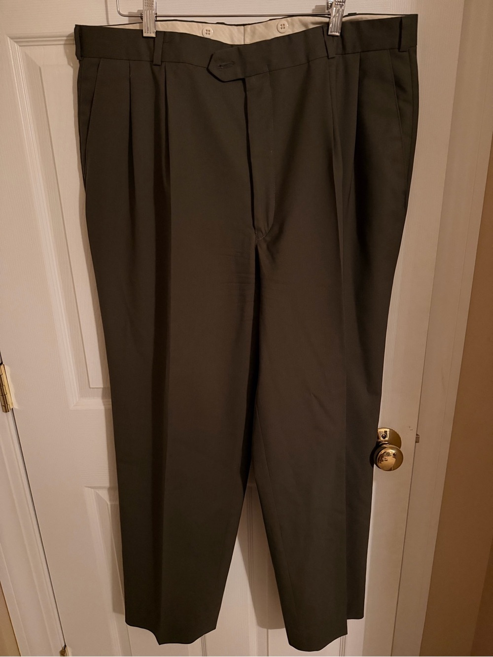 Chaps Gray Pleated Dress Pants